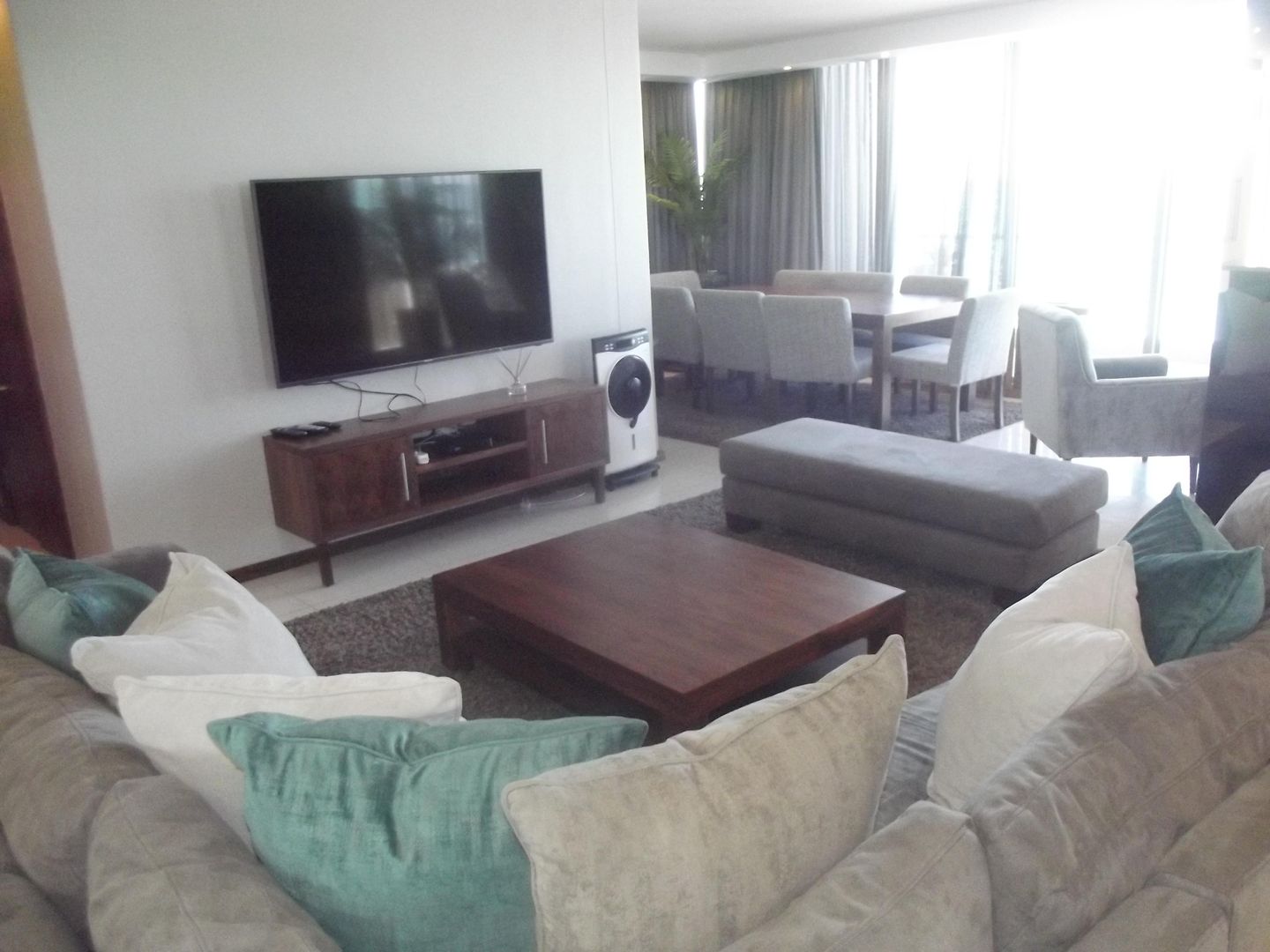 4 Bedroom Property for Sale in Bloubergrant Western Cape